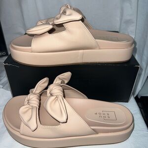 Shu Shop Kiki Bow Platform sandals in Nude size 10